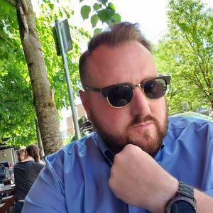 Meet your Posher, Justin